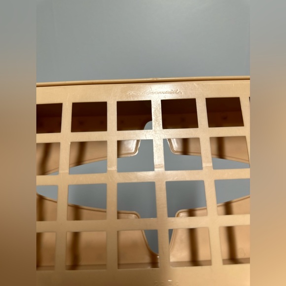 SOLD MCM Atomic style tissue dispenser SOLD ON MERCARI - Picture 4 of 6